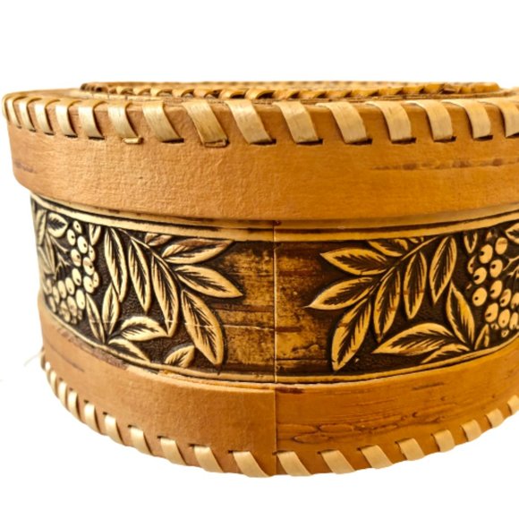Vintage Birch Tree Bark Round Box with Lid Jewelry Trinket Intricate - Picture 10 of 11